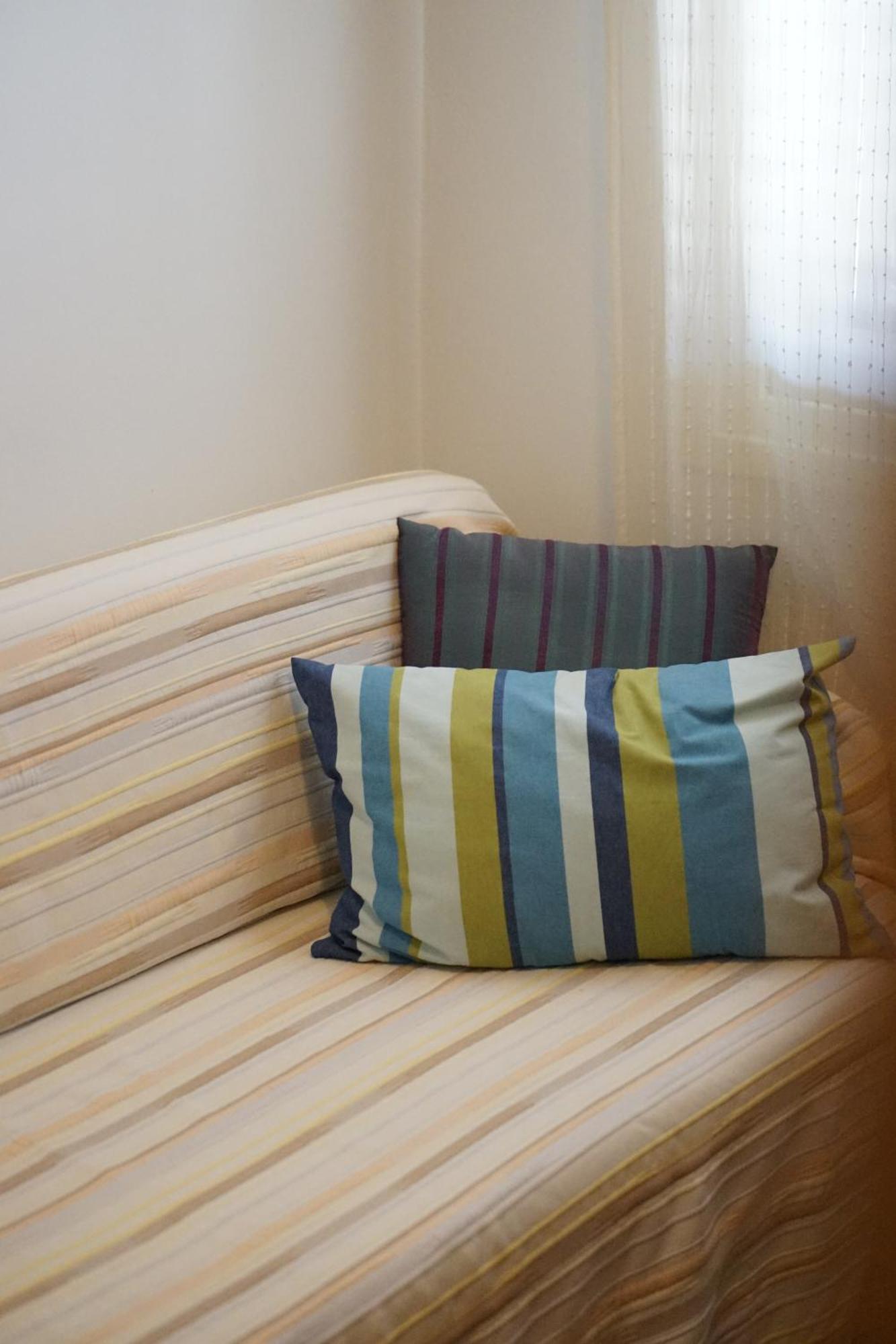 Ferienhaus Searenity Seafront House - 50m From The